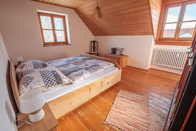 Schlafzimmer 1